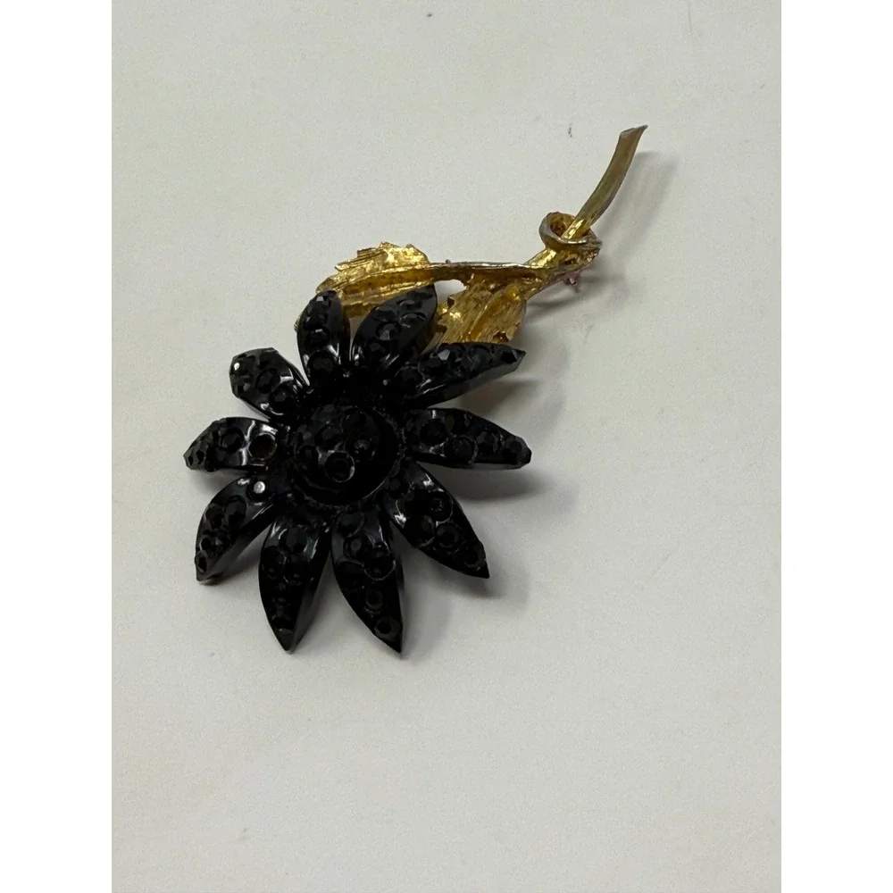 Vintage‎ Black Rhinestone Sunflower Brooch Gold Tone Stem Flower Pin Accessory